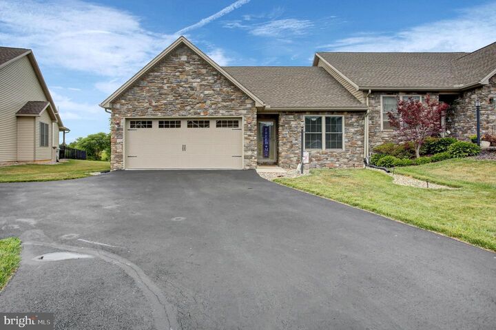 Property Photo: 253 Pin Oak Lane PA 17257