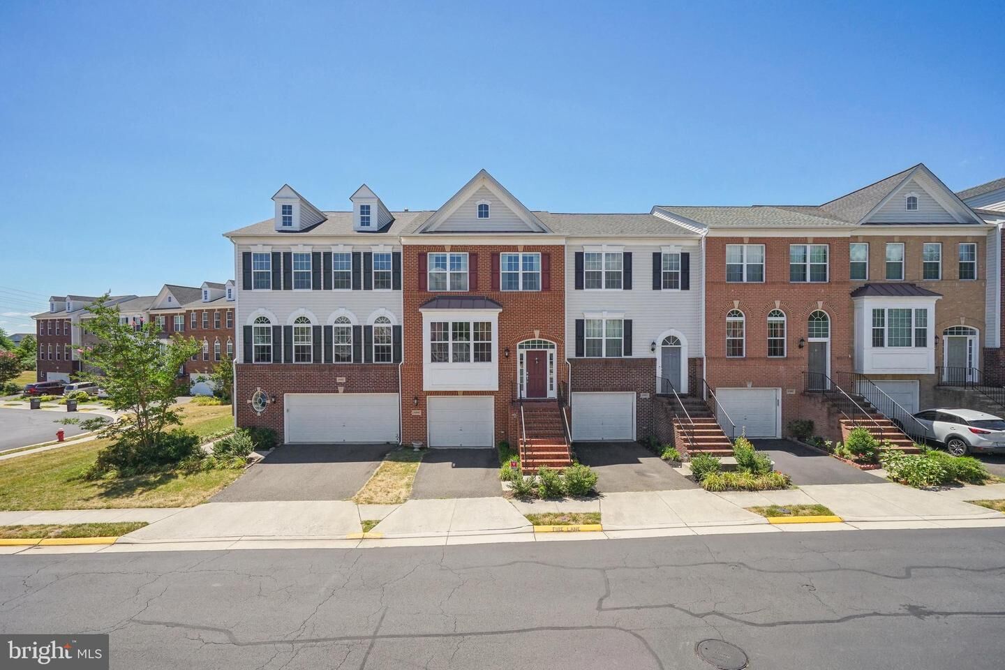 Property Photo:  41685 St Albans Terrace  VA 20105 