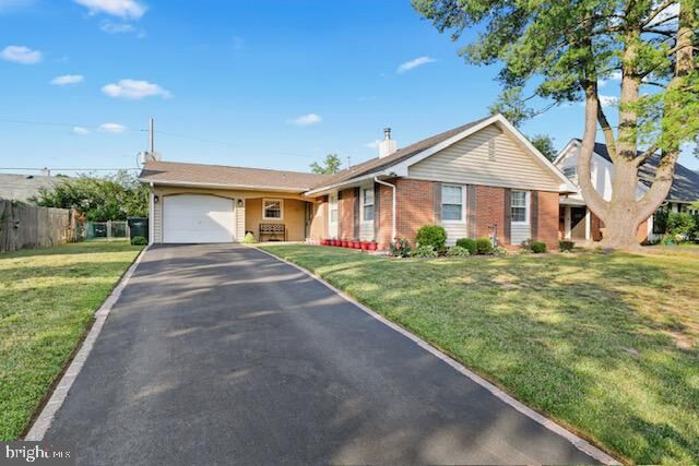 Property Photo:  7 Boxwood Lane  NJ 08046 