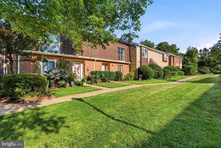 Property Photo:  3695 Persimmon Circle  VA 22031 