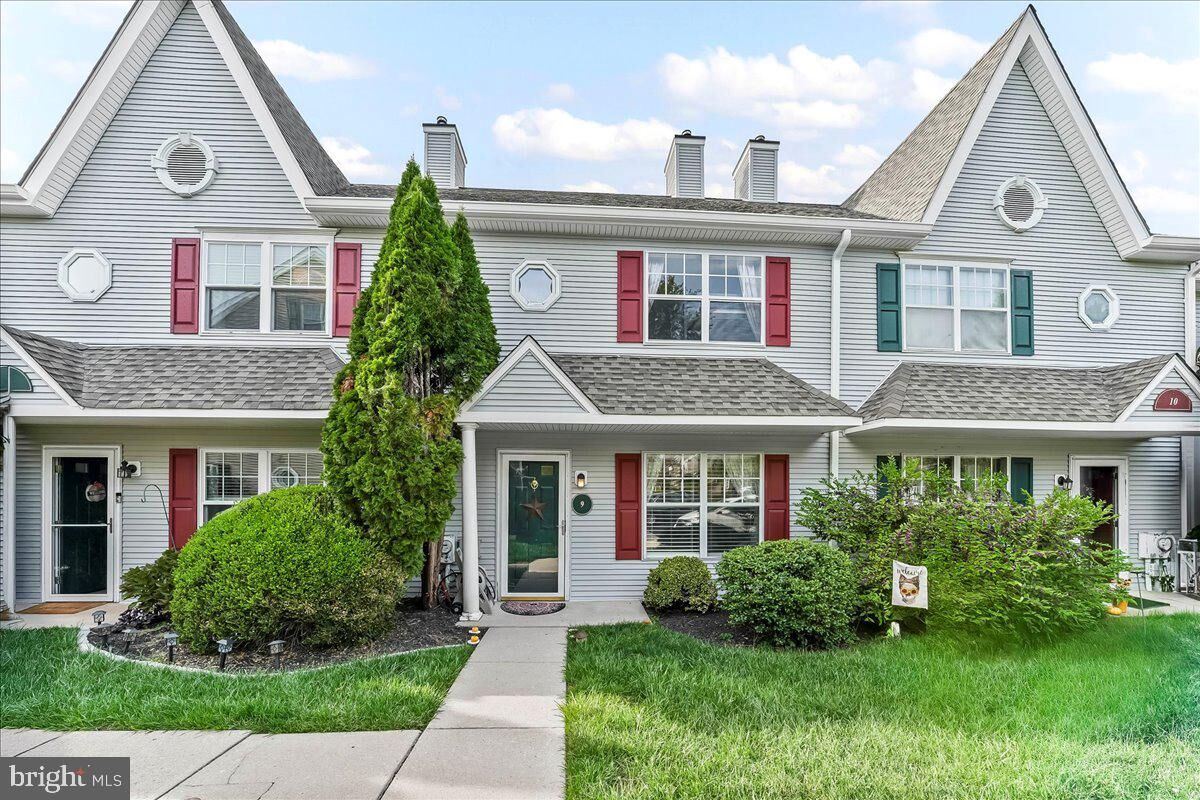 Property Photo: 9 Wendy Way 42 PA 19460