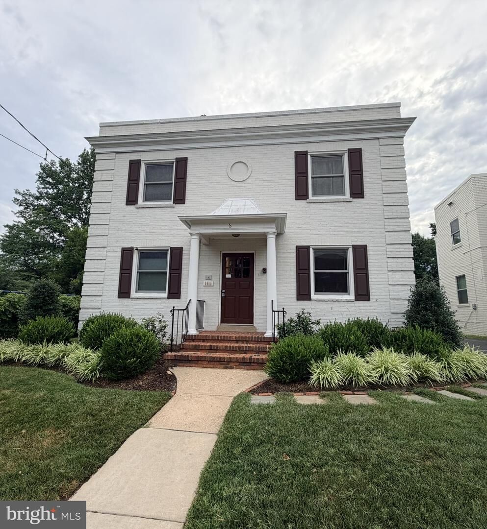 Property Photo:  6 Sunset Drive 1  VA 22301 
