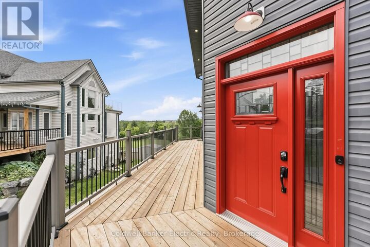 Property Photo:  765 Palace Road  ON K7R 3K9 
