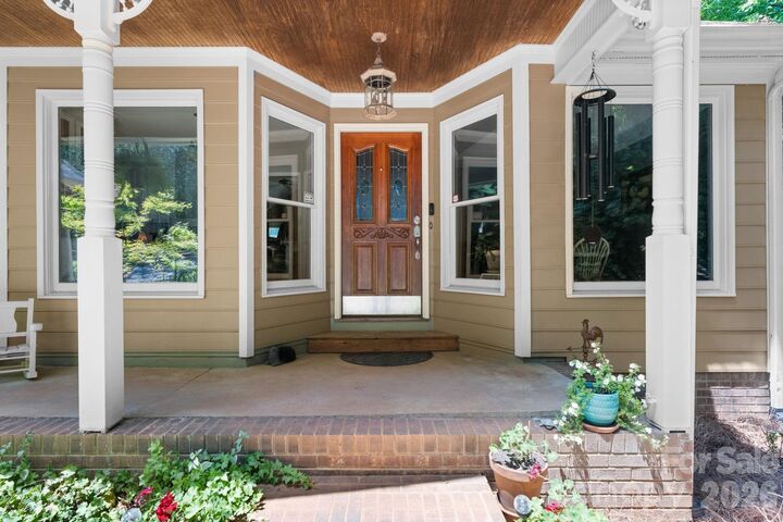 Property Photo: 4093 Fairview Drive NC 28650