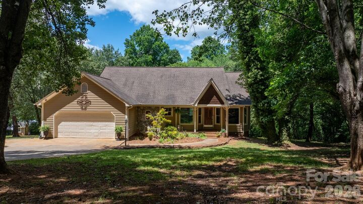 Property Photo:  4093 Fairview Drive  NC 28650 
