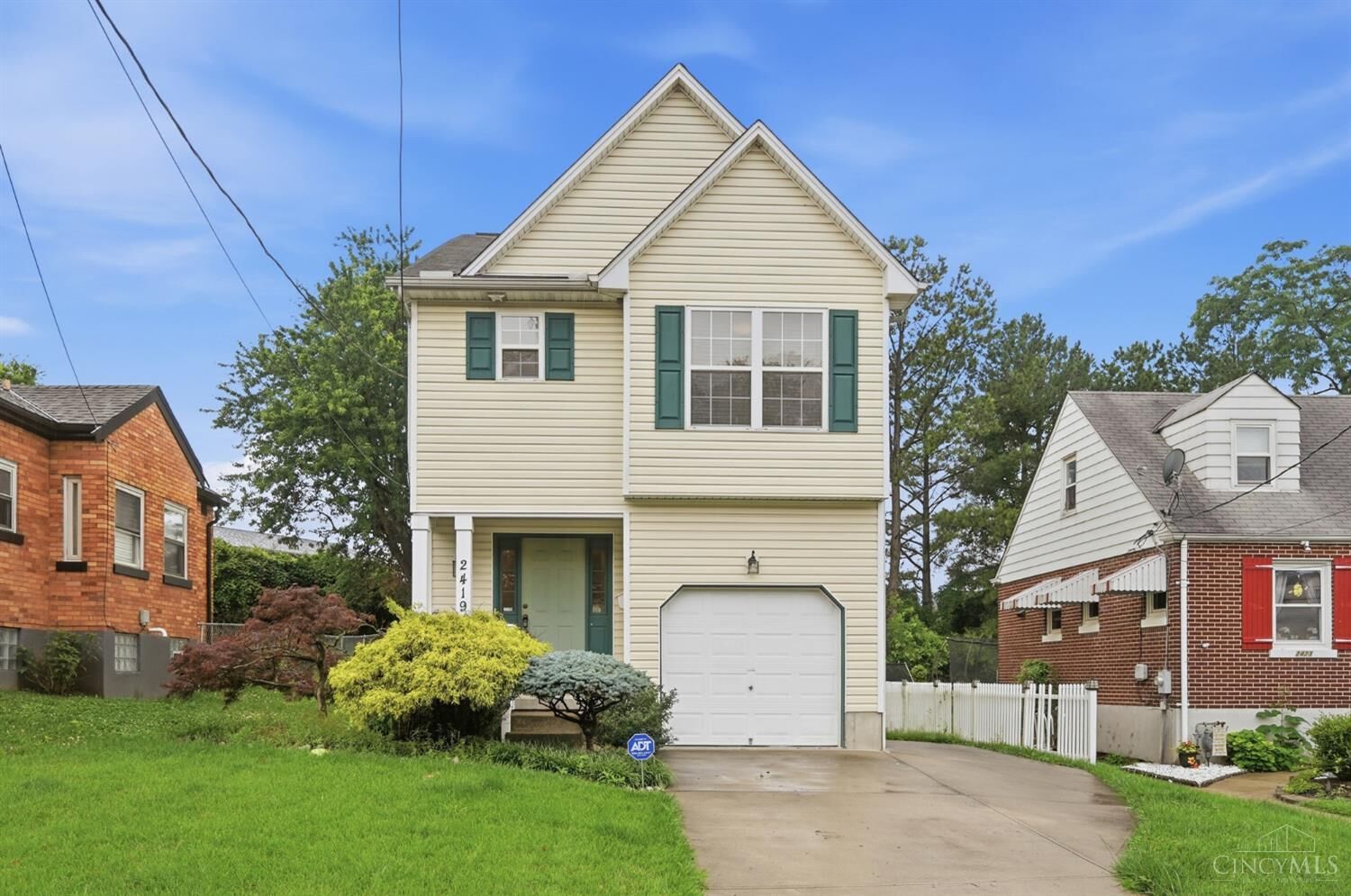 Property Photo:  2419 Nova Avenue  OH 45238 