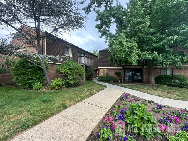 Property Photo:  316 Meadow Woods Lane  NJ 08648 