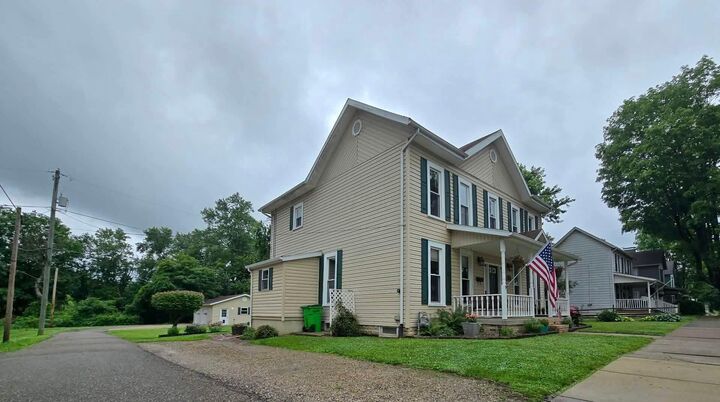 Property Photo:  59 E Maple Avenue  OH 43762 
