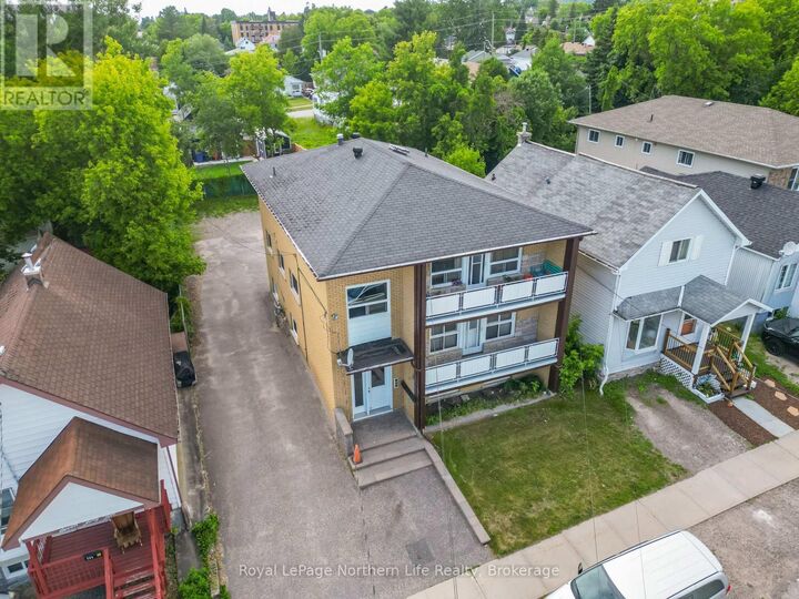 745 Morin Street — photo 1