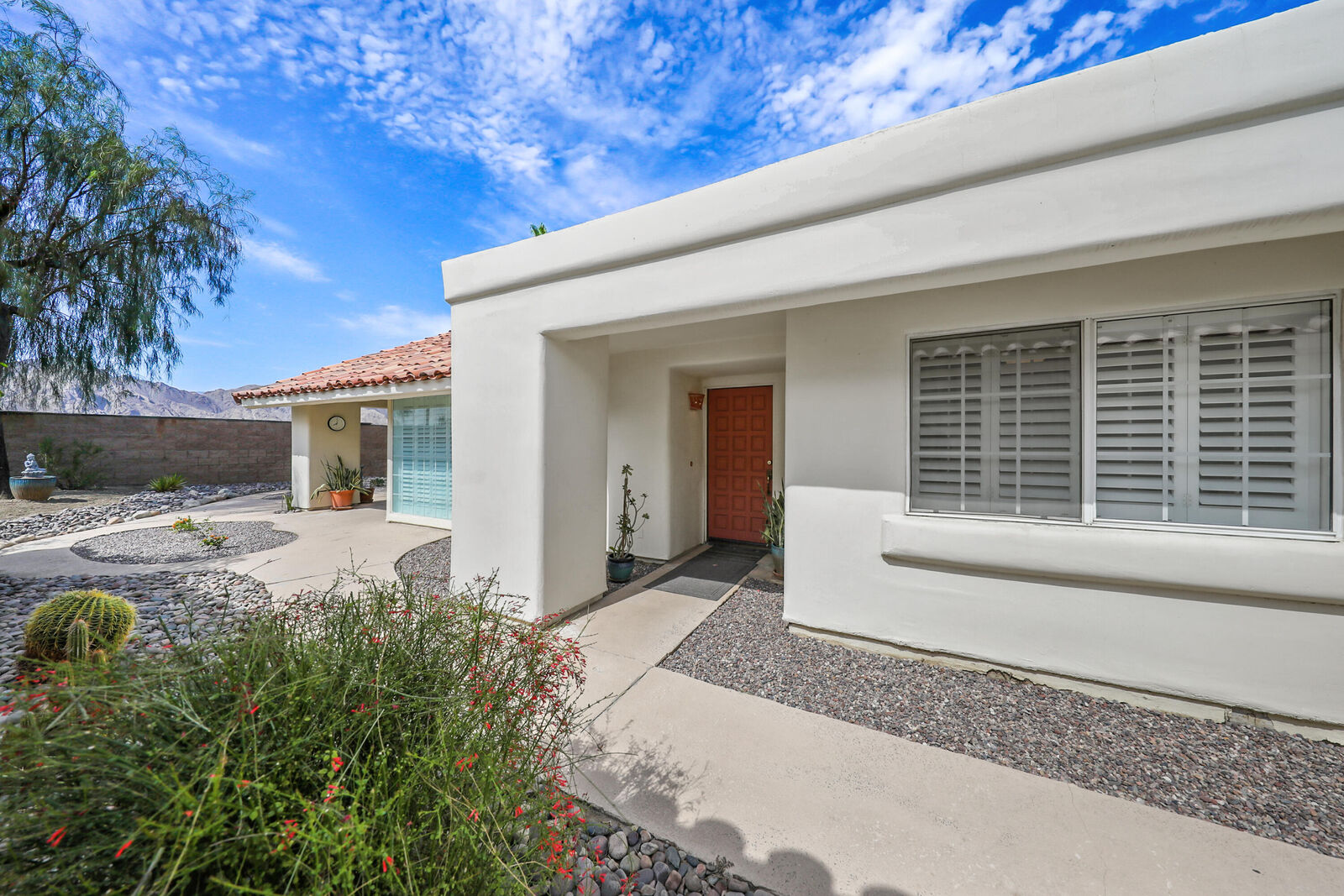 Property Photo: 77717 Calle Las Brisas S CA 92211
