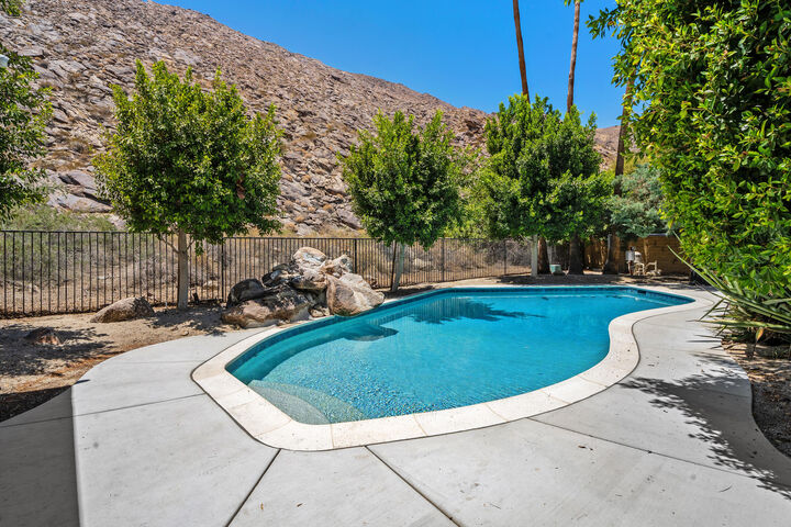 Property Photo:  597 S La Mirada Road  CA 92264 
