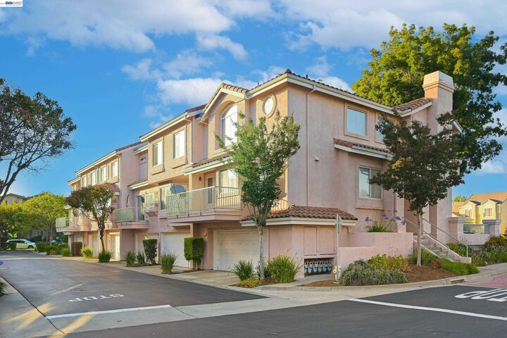 Property Photo:  34271 Tan Bark Dr 151  CA 94555 