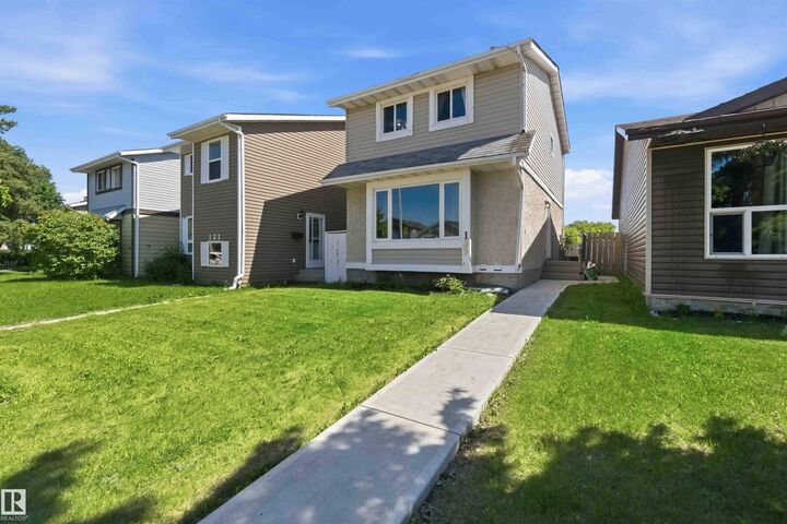 Property Photo:  135 Birch Drive  AB T0A 1N0 
