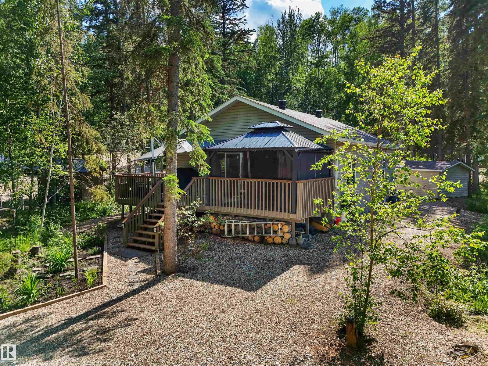 Property Photo:  5429 Twp Road 494 157  AB T0C 1W0 