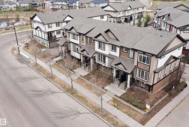 Property Photo:  1780 Cunningham Wy SW  AB T6W 2J5 