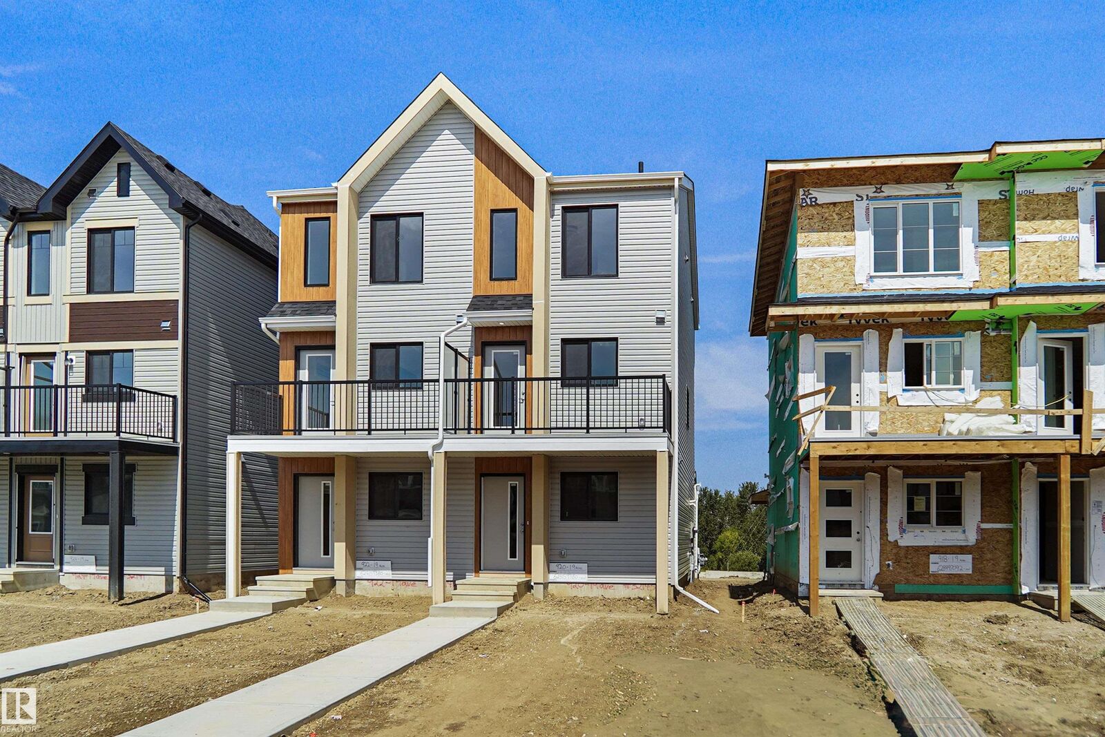 Property Photo: 920 19 Avenue NW AB T6T 1J1