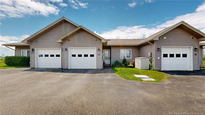 Property Photo:  23 Cameron Court  NB E2K 5M4 