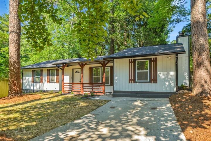 Property Photo:  8438 N Pond Drive  GA 30274 