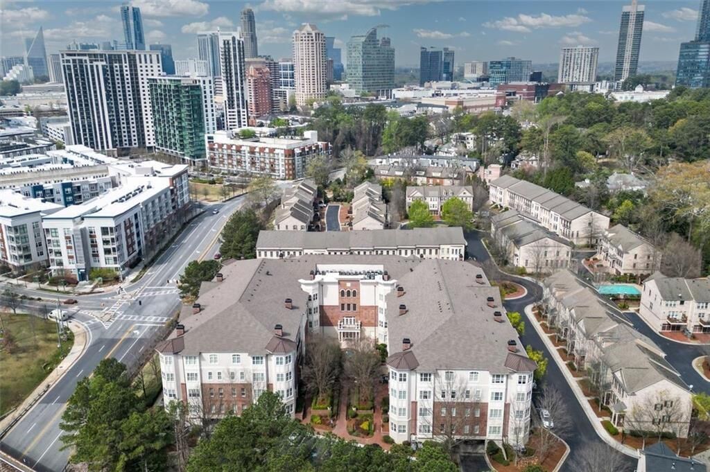 Property Photo:  3635 E Paces Circle NE 1407  GA 30326 