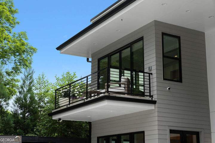 Property Photo:  4063 Rickenbacker Drive NE  GA 30342 