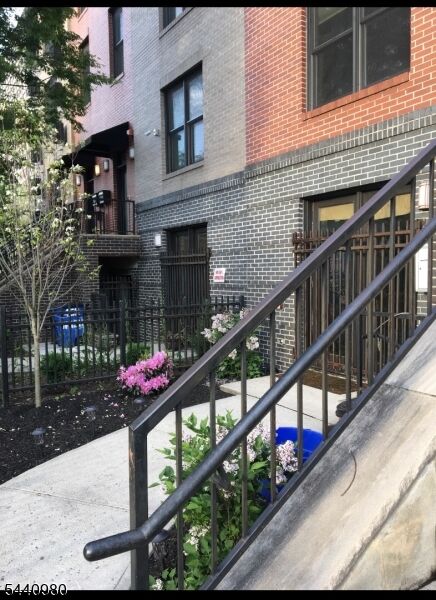 Property Photo: 454 Washington St 3 NJ 07102