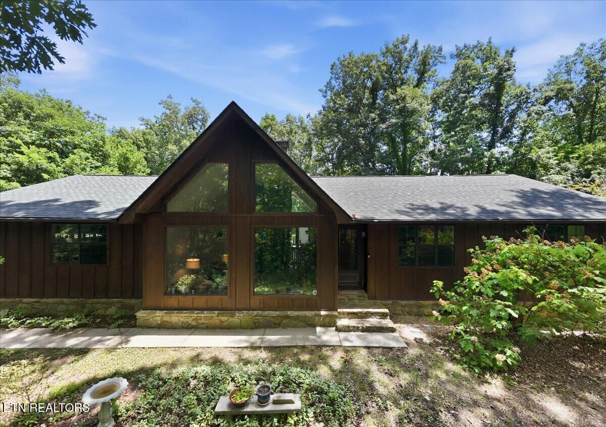 Property Photo: 3433 Russellwood Drive TN 37853