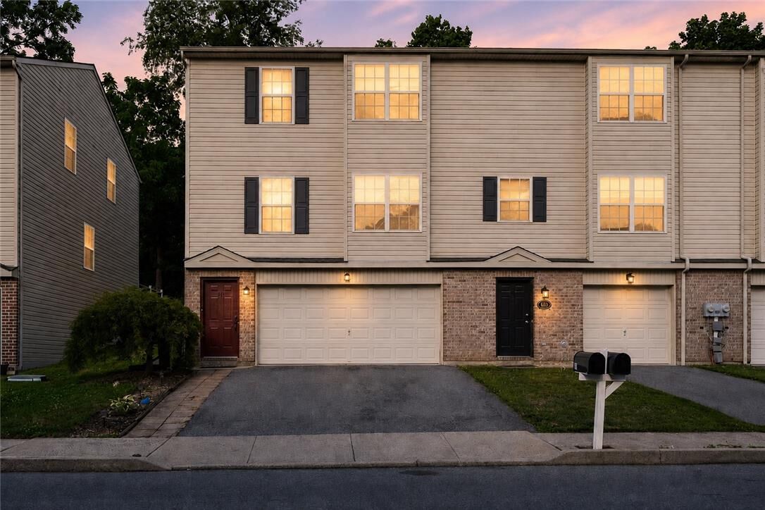 Property Photo:  611 Lehigh Gap Street  PA 18088 