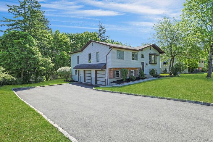Property Photo:  168 Orchid Drive  NY 10965 