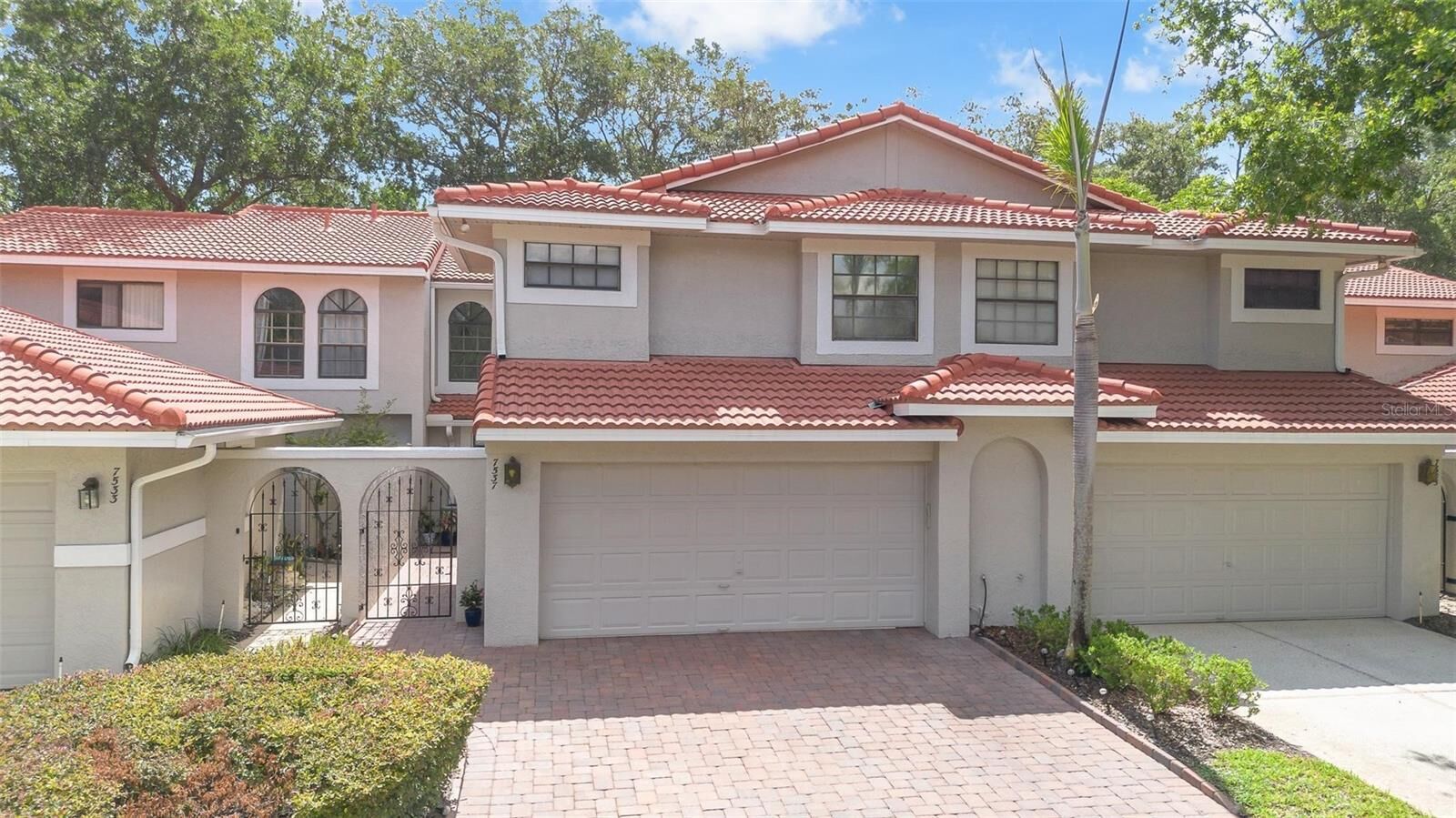 Property Photo: 7537 Fenwick Cove Lane FL 32819