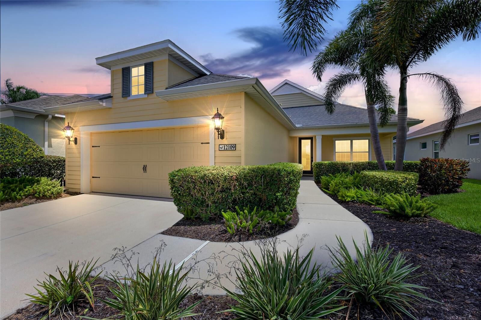 Property Photo:  12109 Whisper Lake Drive  FL 34211 