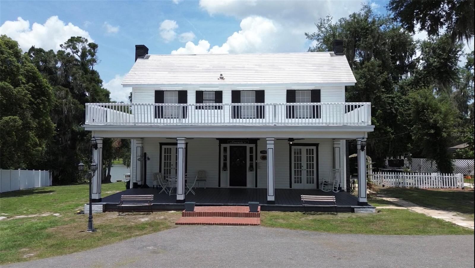 Property Photo:  1192 Errol Parkway  FL 32712 