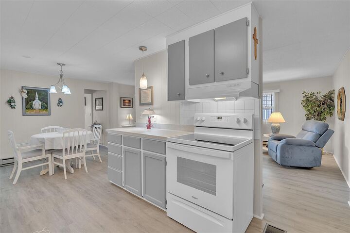 Property Photo:  5619 Bayshore Road 319  FL 34221 