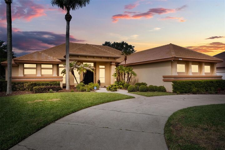 Property Photo:  11217 Willow Gardens Drive  FL 34786 