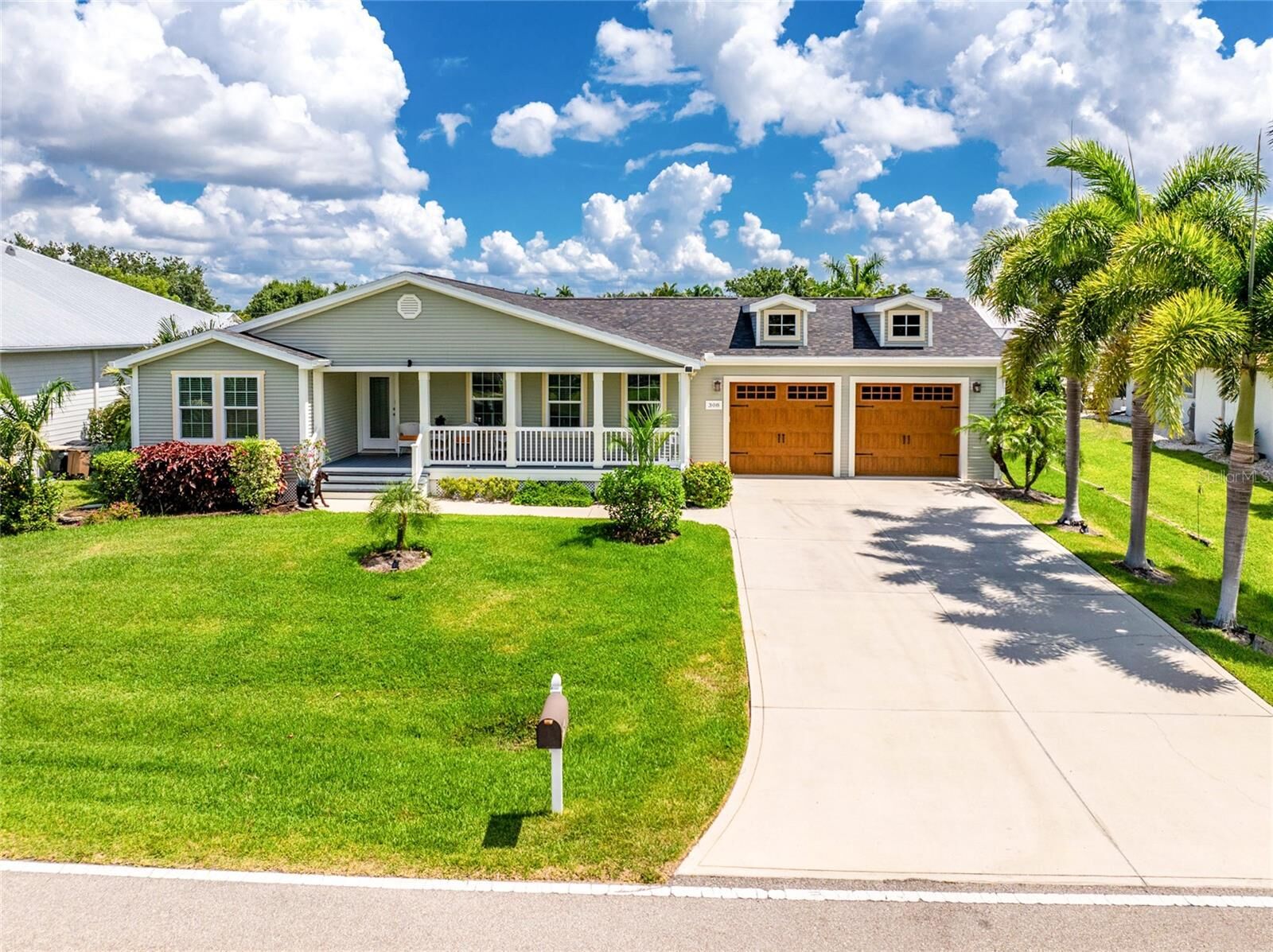 Property Photo:  308 W Grace Street  FL 33950 