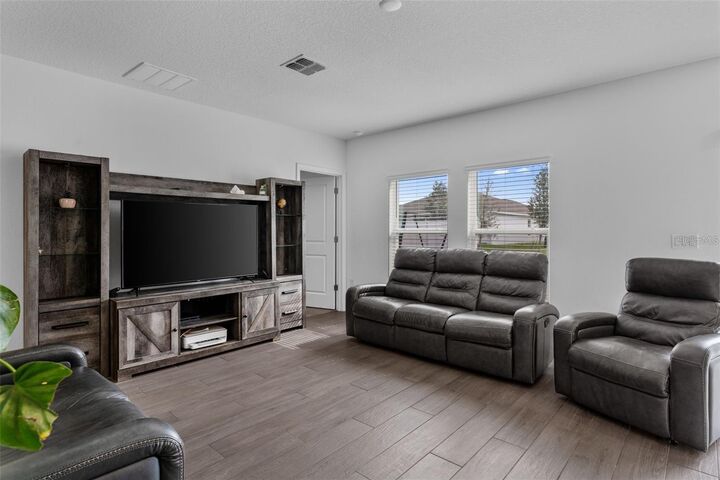 Property Photo:  4120 Tug Hill Lane  FL 32725 