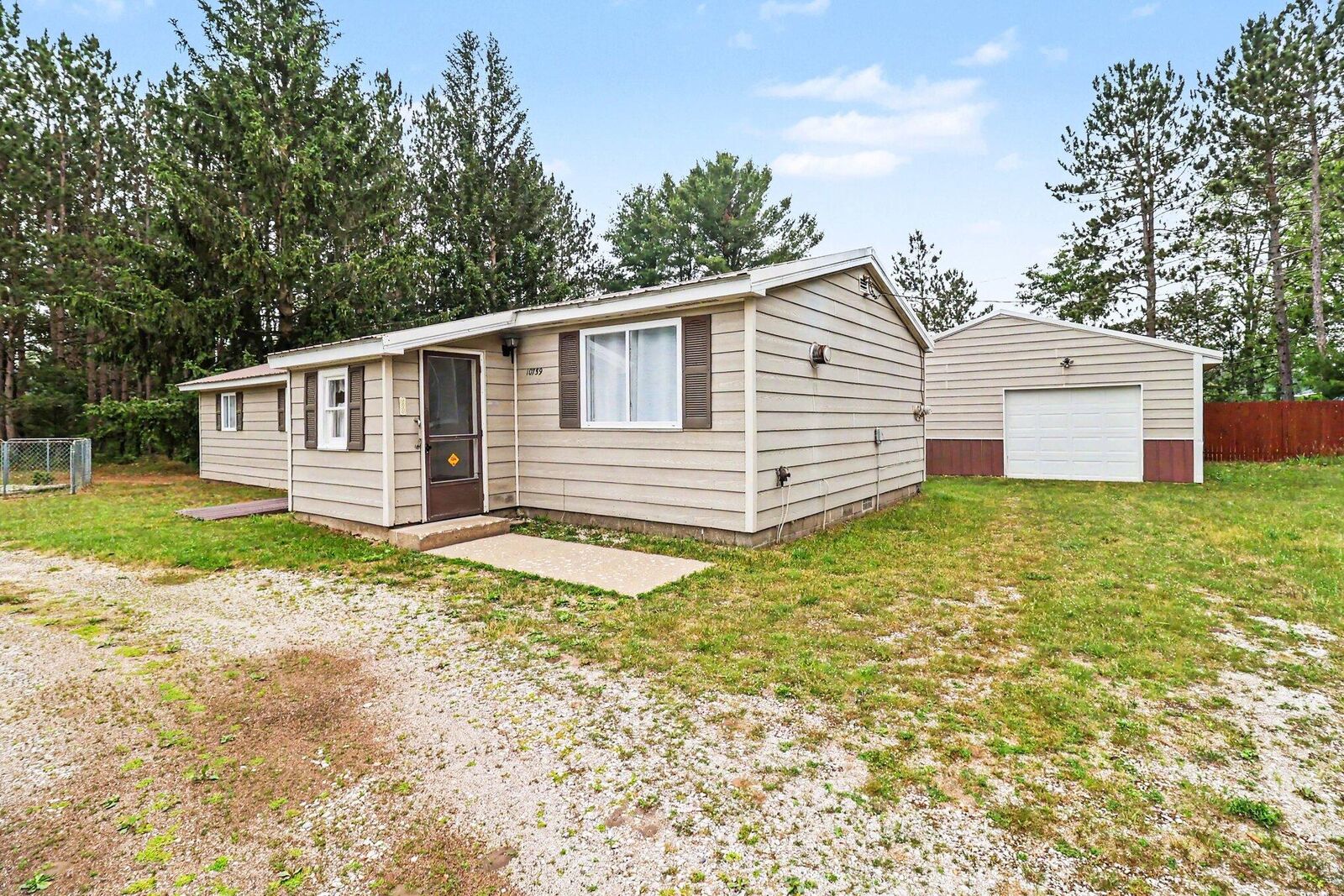 Property Photo:  10759 Lasalle Road  MI 49660 
