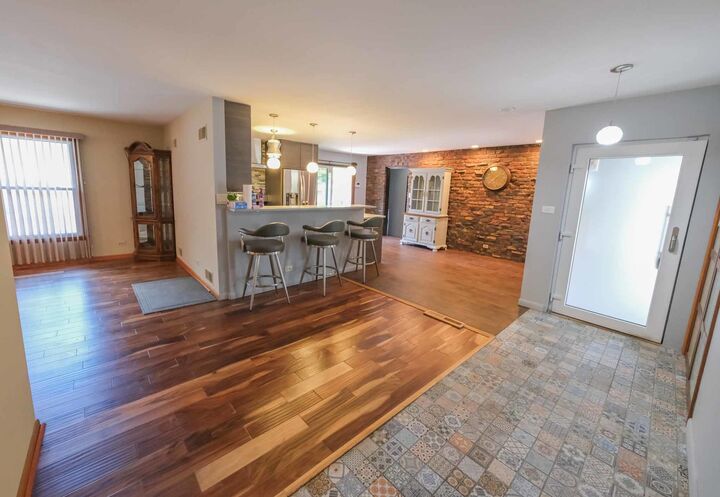 Property Photo:  14107 S Cherokee Trail  IL 60491 