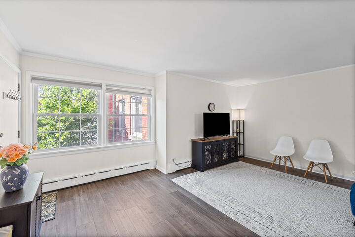 Property Photo: 2254 Sherman Avenue 2 IL 60201