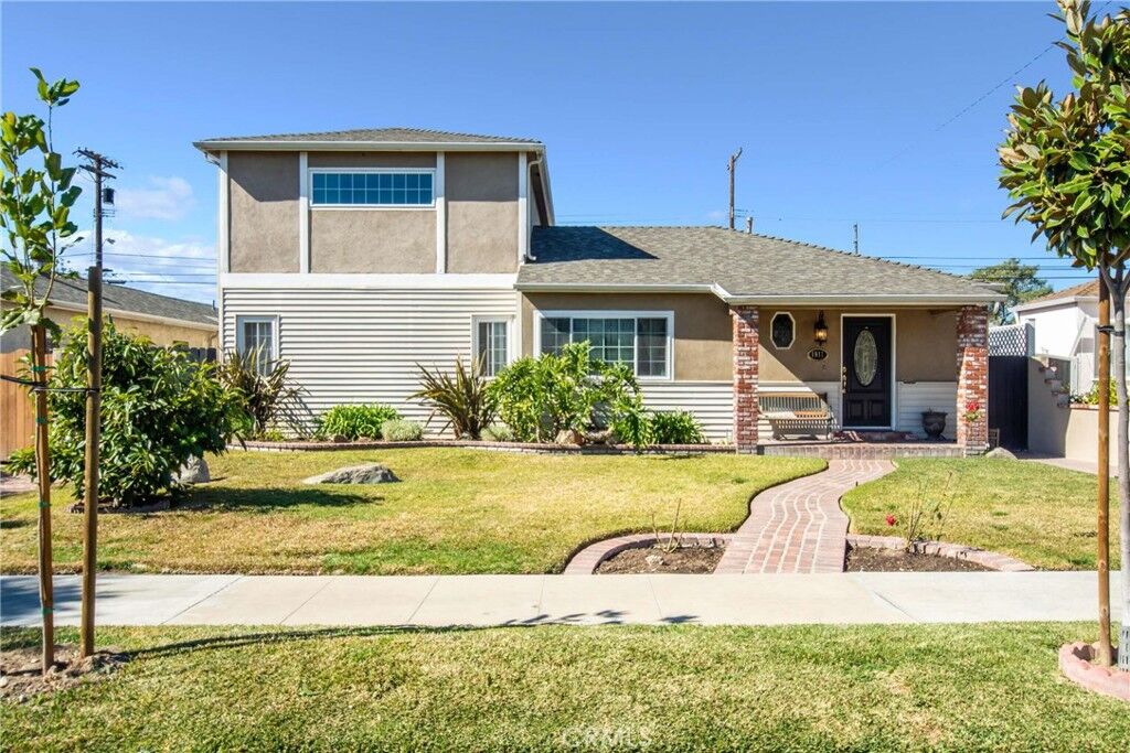Property Photo:  1911 N Fairview Street  CA 91505 