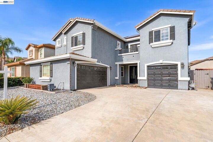 Property Photo:  1531 Riverview Ave  CA 95377 