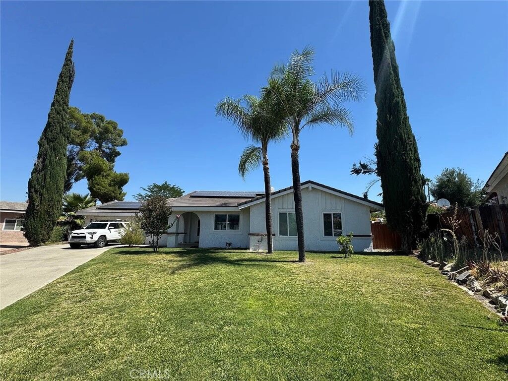 Property Photo:  22860 Wind Song  CA 92587 