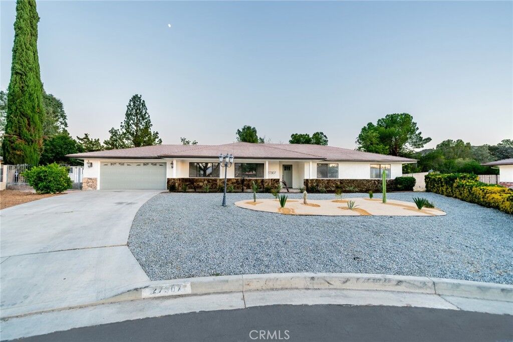 Property Photo:  27307 Balboa Court  CA 92544 