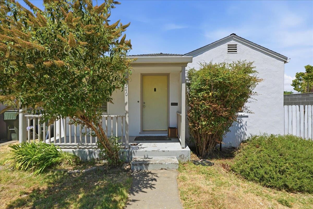 Property Photo:  2540 28th Street  CA 95818 