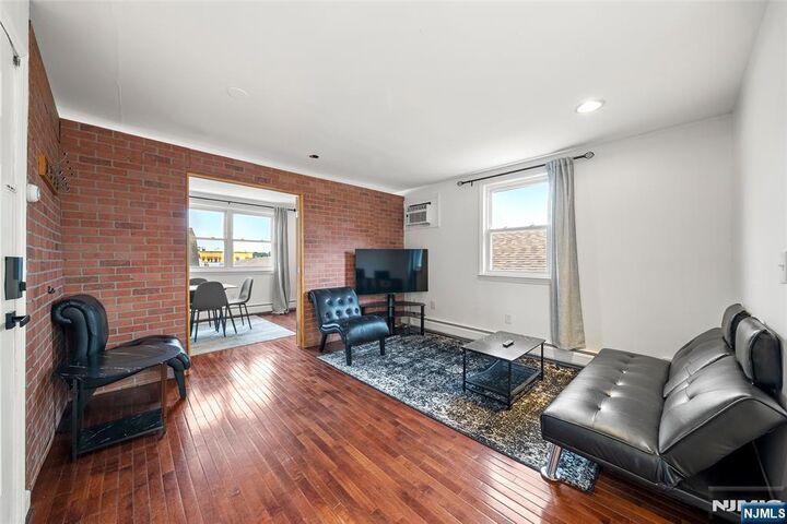 Property Photo:  138 76th Street 3  NJ 07047 