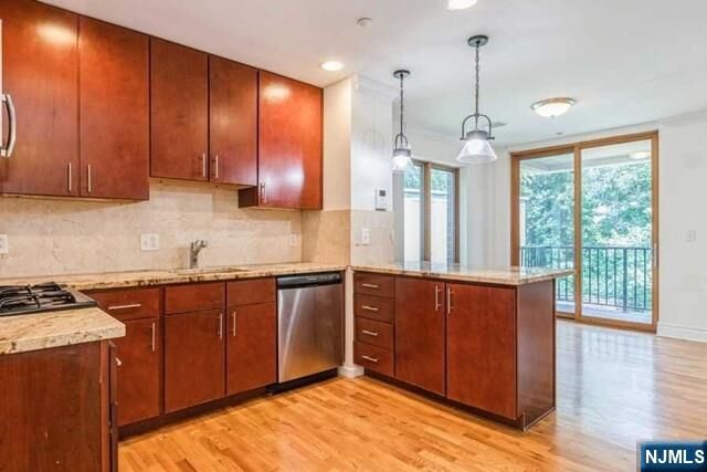 Property Photo:  17 Meadow Road 307  NJ 07070 