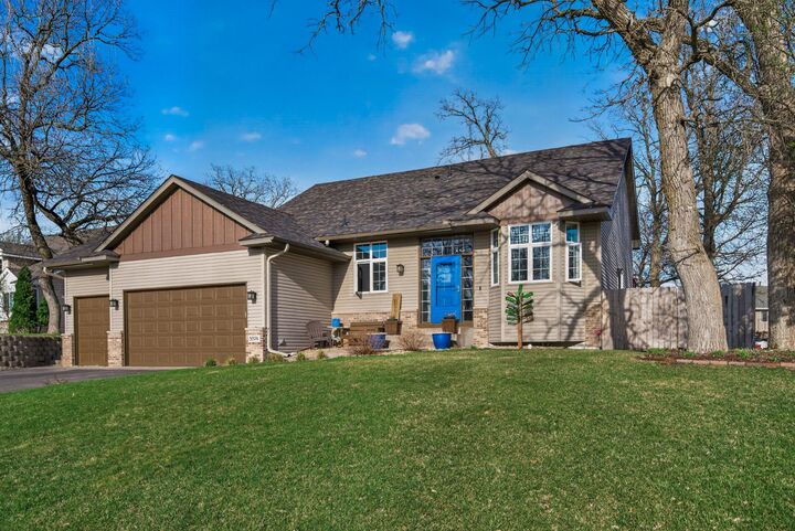 Property Photo:  5574 Inverness Way  MN 55309 