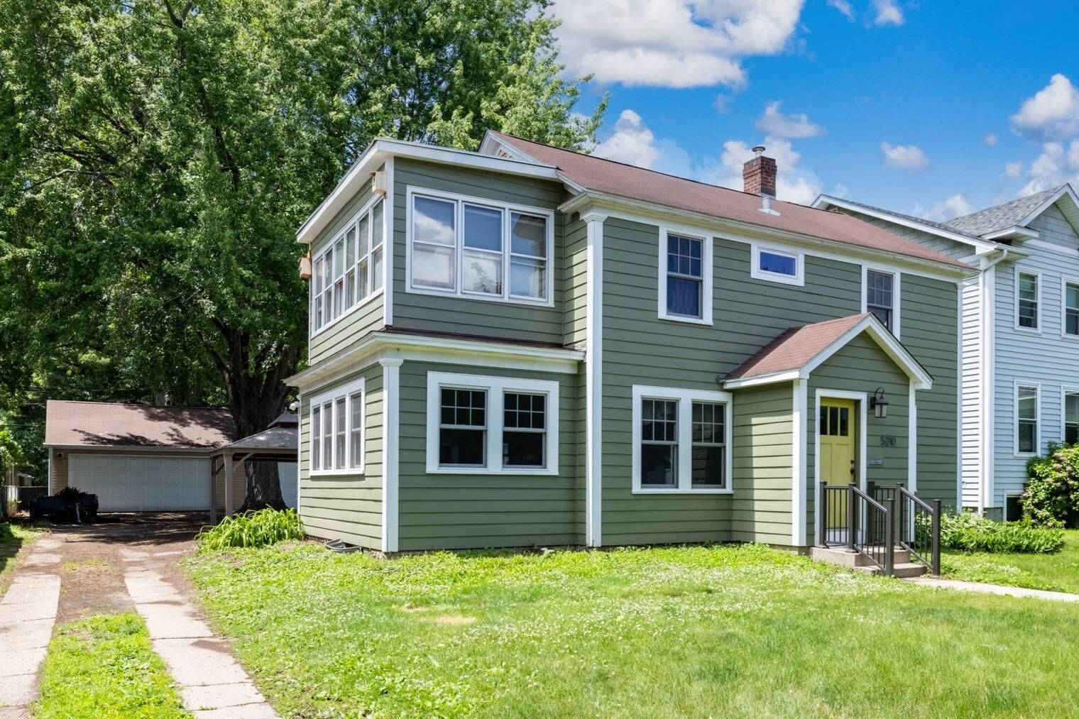 Property Photo:  5210 33rd Avenue S  MN 55417 