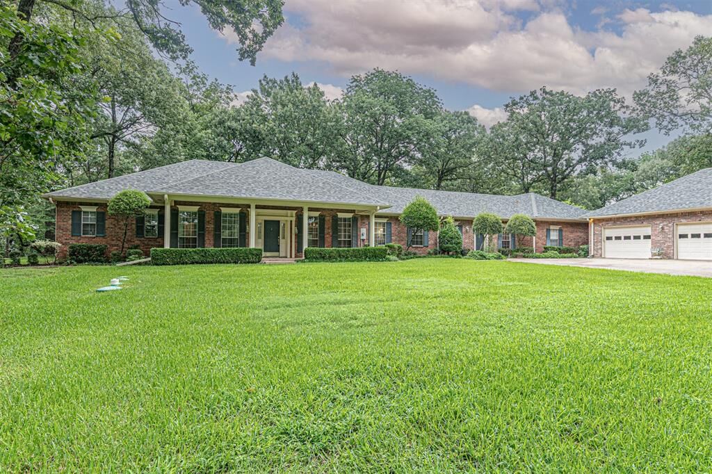 Property Photo:  2604 Fm 514  TX 75497 