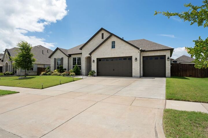 Property Photo:  436 Brushwood Lane  TX 75165 