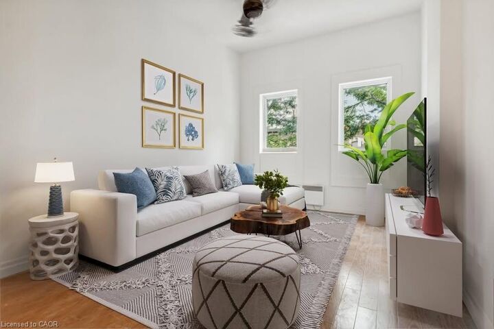 Property Photo:  150 James Street N 3  ON L8R 2K7 